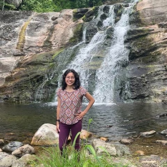 Meet your Posher, Lilly - Picture 1 of 1